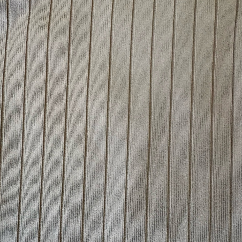Sleeveless Ribbed Top - Picture 2 of 3